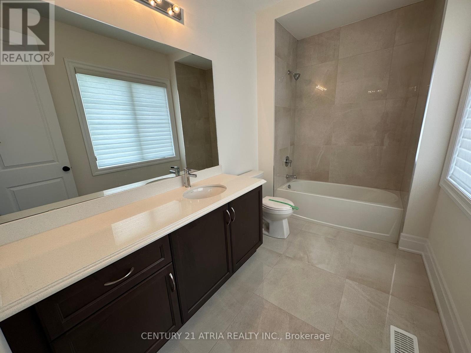 19 Mumberson Street, Innisfil (Cookstown), Ontario  L0L 1L0 - Photo 28 - N12129106
