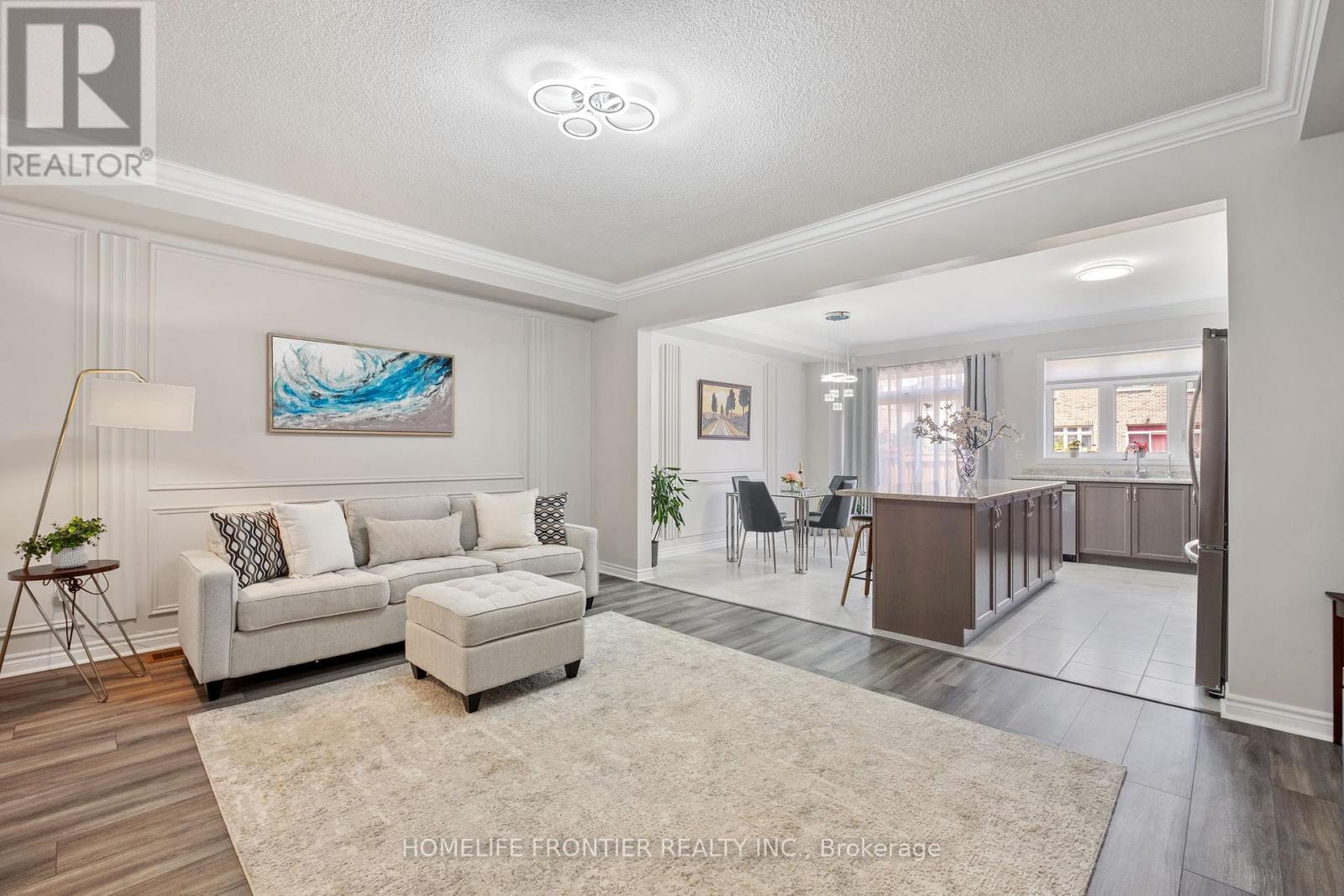 77 Beechborough Crescent, East Gwillimbury, Ontario  L9N 0N9 - Photo 7 - N12285928