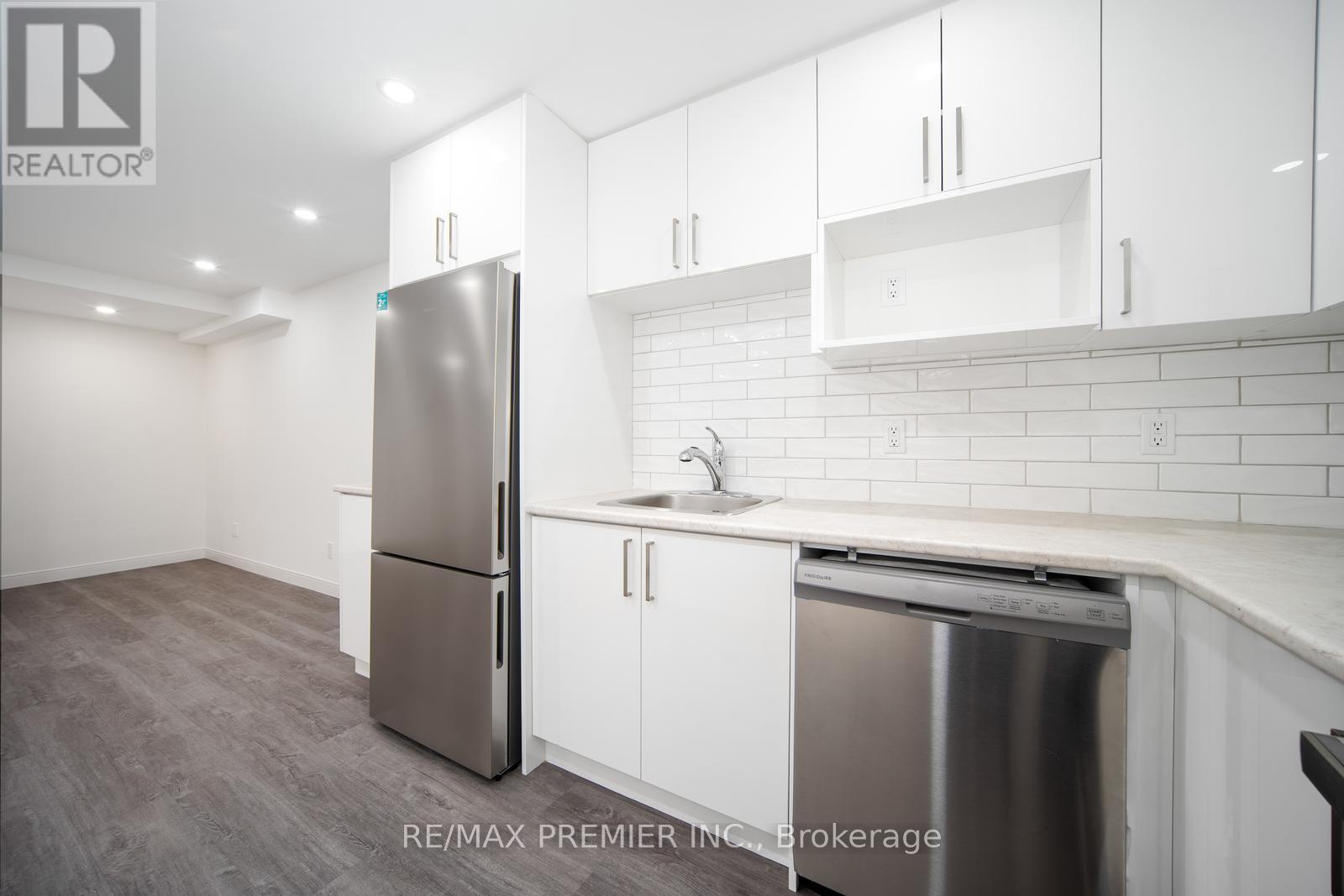 Lower - 1058 Cameo Street, Pickering, Ontario  L1V 2P8 - Photo 7 - E12285953
