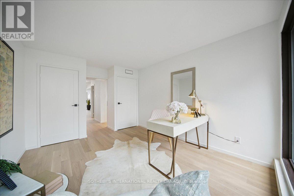 1110 - 65 Harbour Square, Toronto, Ontario  M5J 2L4 - Photo 20 - C12285462