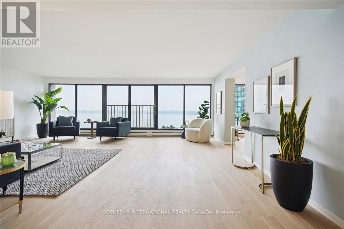 Property at 1110 - 65 HARBOUR SQUARE image 3