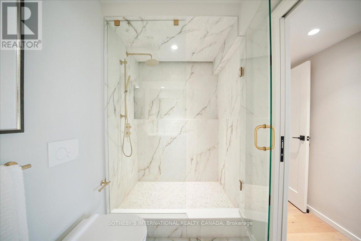 1110 - 65 Harbour Square, Toronto, Ontario  M5J 2L4 - Photo 16 - C12285462
