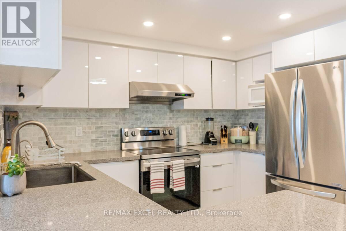 2208 - 5418 Yonge Street, Toronto (Willowdale West), Ontario  M2N 6X4 - Photo 16 - C12285862