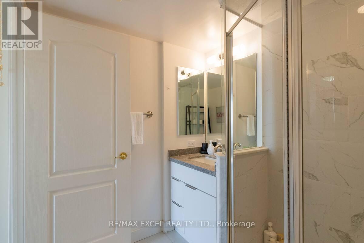 2208 - 5418 Yonge Street, Toronto (Willowdale West), Ontario  M2N 6X4 - Photo 25 - C12285862