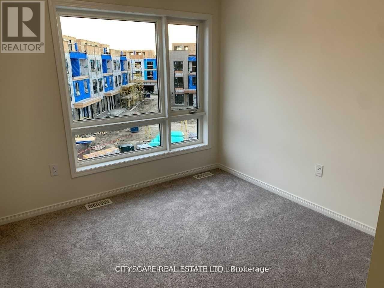 21 Woodstream Drive, Toronto, Ontario  M9W 0G1 - Photo 17 - W12285839