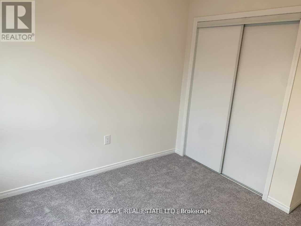 21 Woodstream Drive, Toronto, Ontario  M9W 0G1 - Photo 18 - W12285839