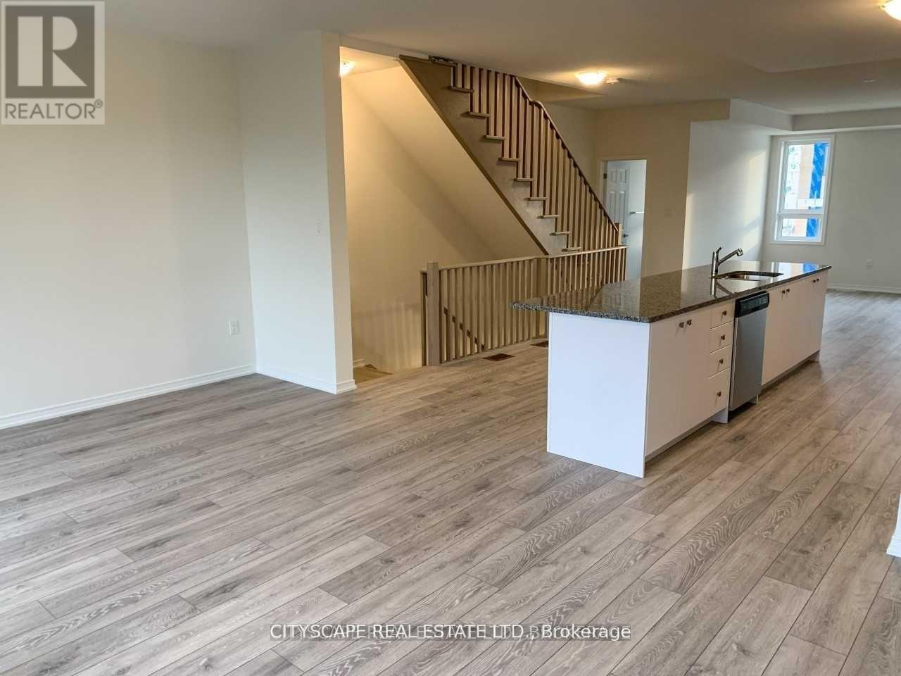 21 Woodstream Drive, Toronto, Ontario  M9W 0G1 - Photo 5 - W12285839