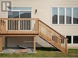 13 Doreen Drive, Thorold, Ontario  L3B 0G7 - Photo 40 - X12285857