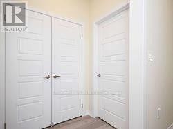 13 Doreen Drive, Thorold, Ontario  L3B 0G7 - Photo 6 - X12285857