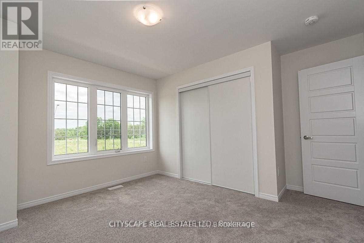 2 Alexandra Drive, Thorold, Ontario  L5B 5N5 - Photo 15 - X12285860