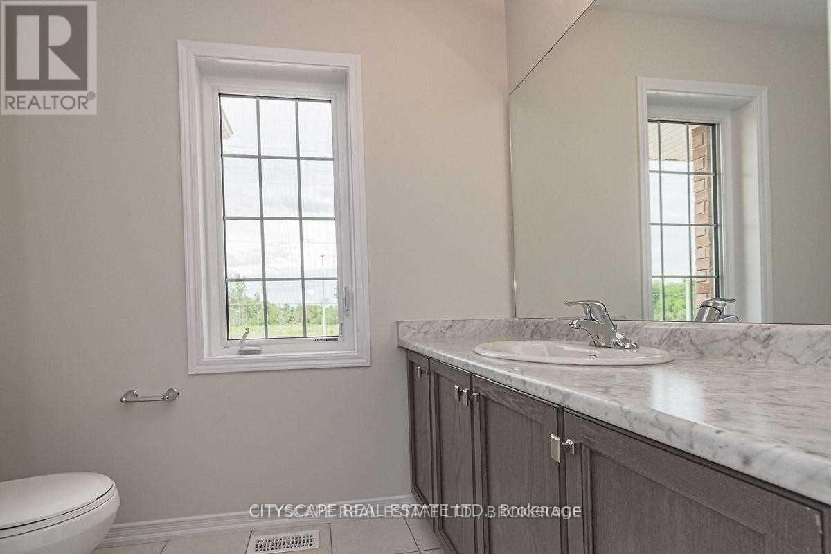2 Alexandra Drive, Thorold, Ontario  L5B 5N5 - Photo 17 - X12285860