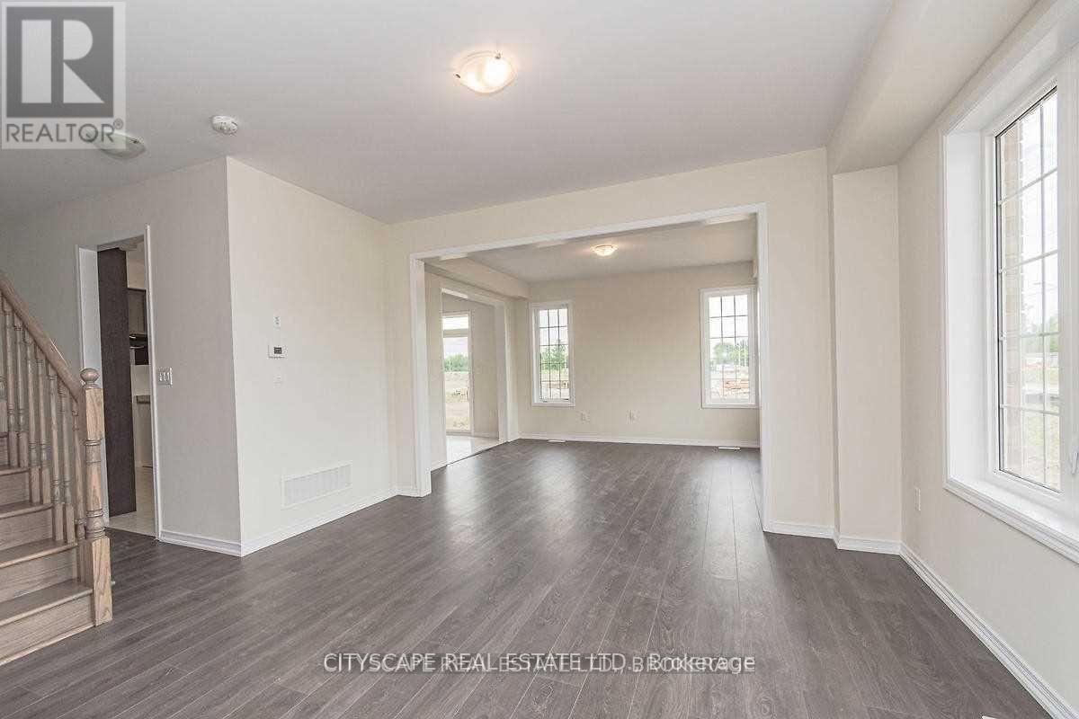 2 Alexandra Drive, Thorold, Ontario  L5B 5N5 - Photo 5 - X12285860