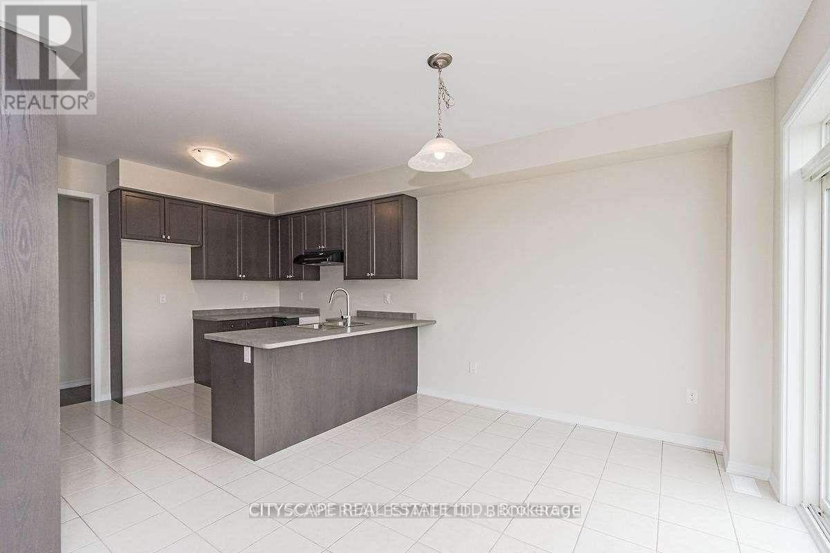 2 Alexandra Drive, Thorold, Ontario  L5B 5N5 - Photo 7 - X12285860