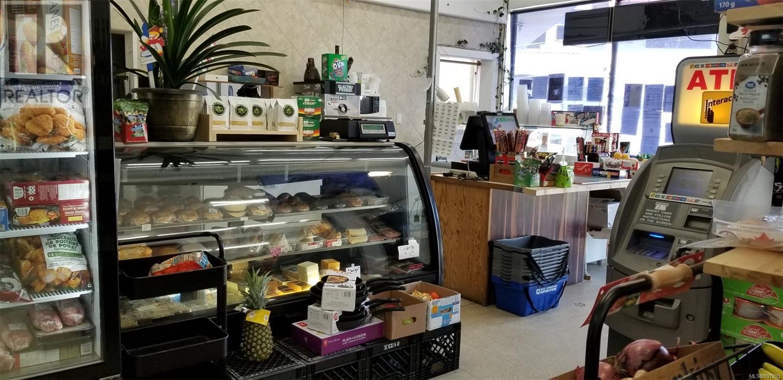 395 Nimpkish Dr, Gold River, British Columbia  V0P 1G0 - Photo 14 - 997955