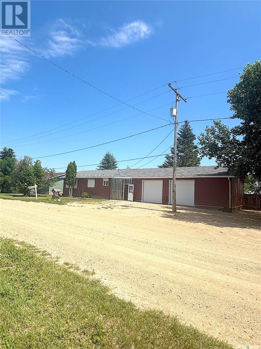 316 3rd Avenue, Meacham, Saskatchewan  S0K 2V0 - Photo 2 - SK005357