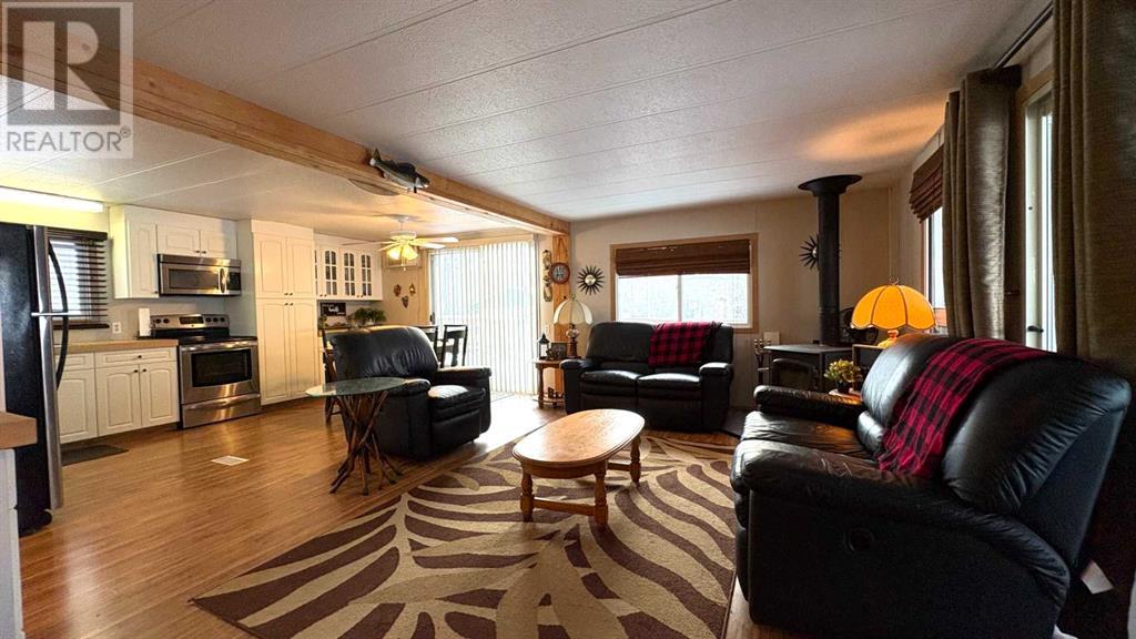 44 Clear Lake, Rural Wainwright No. 61, Alberta  T9W 1K0 - Photo 16 - A2188010