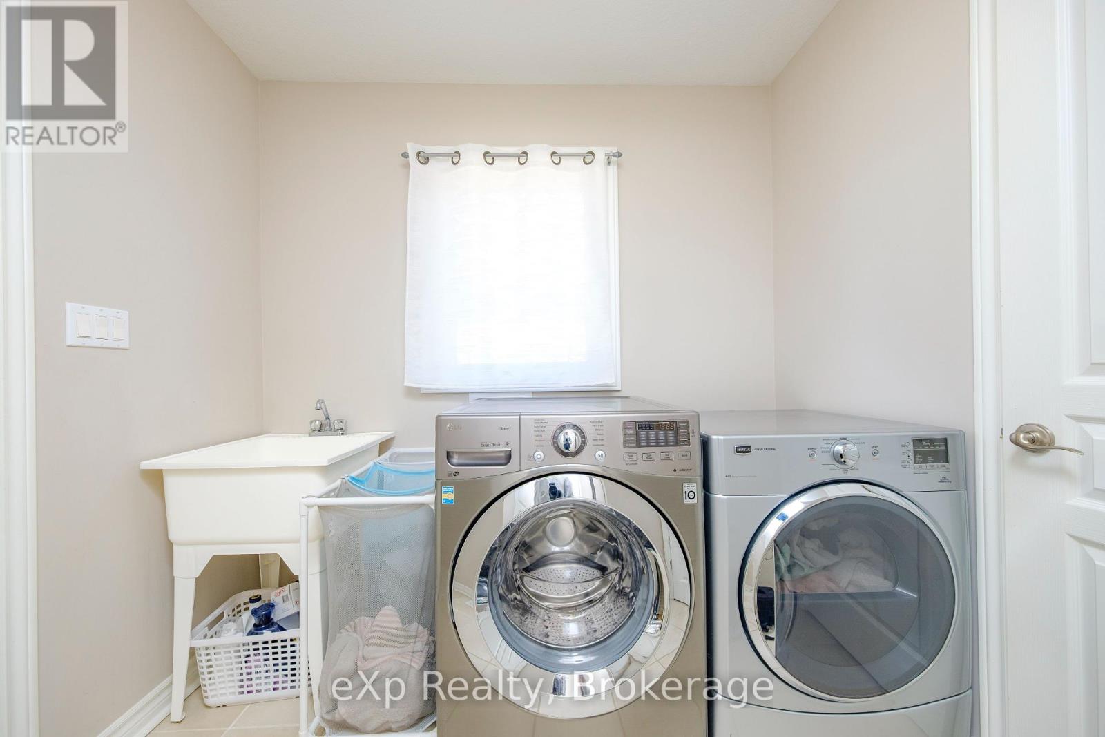 367 Sandy Acres Road, Saugeen Shores, Ontario  N0H 2C2 - Photo 12 - X12286085