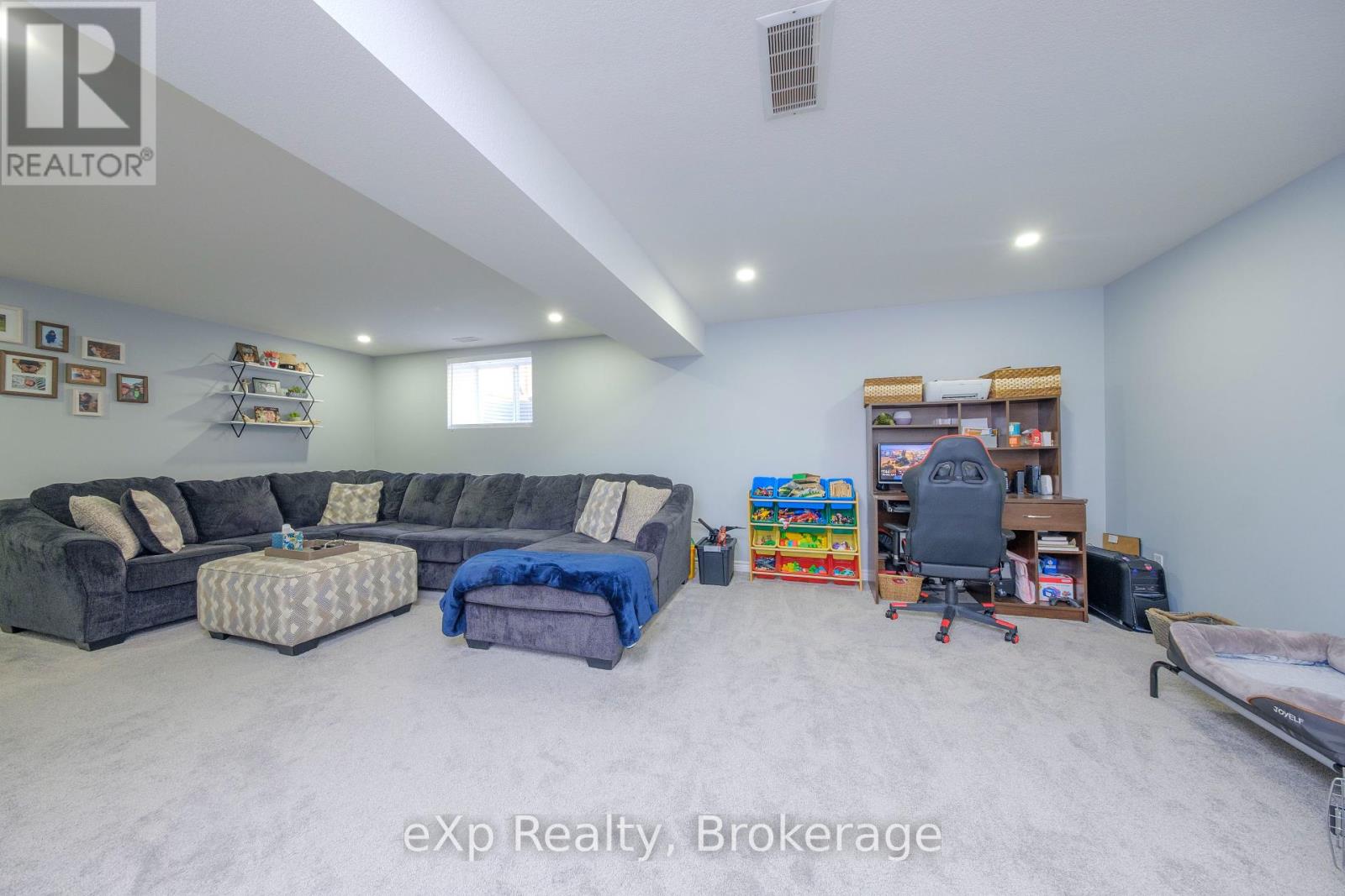 367 Sandy Acres Road, Saugeen Shores, Ontario  N0H 2C2 - Photo 16 - X12286085