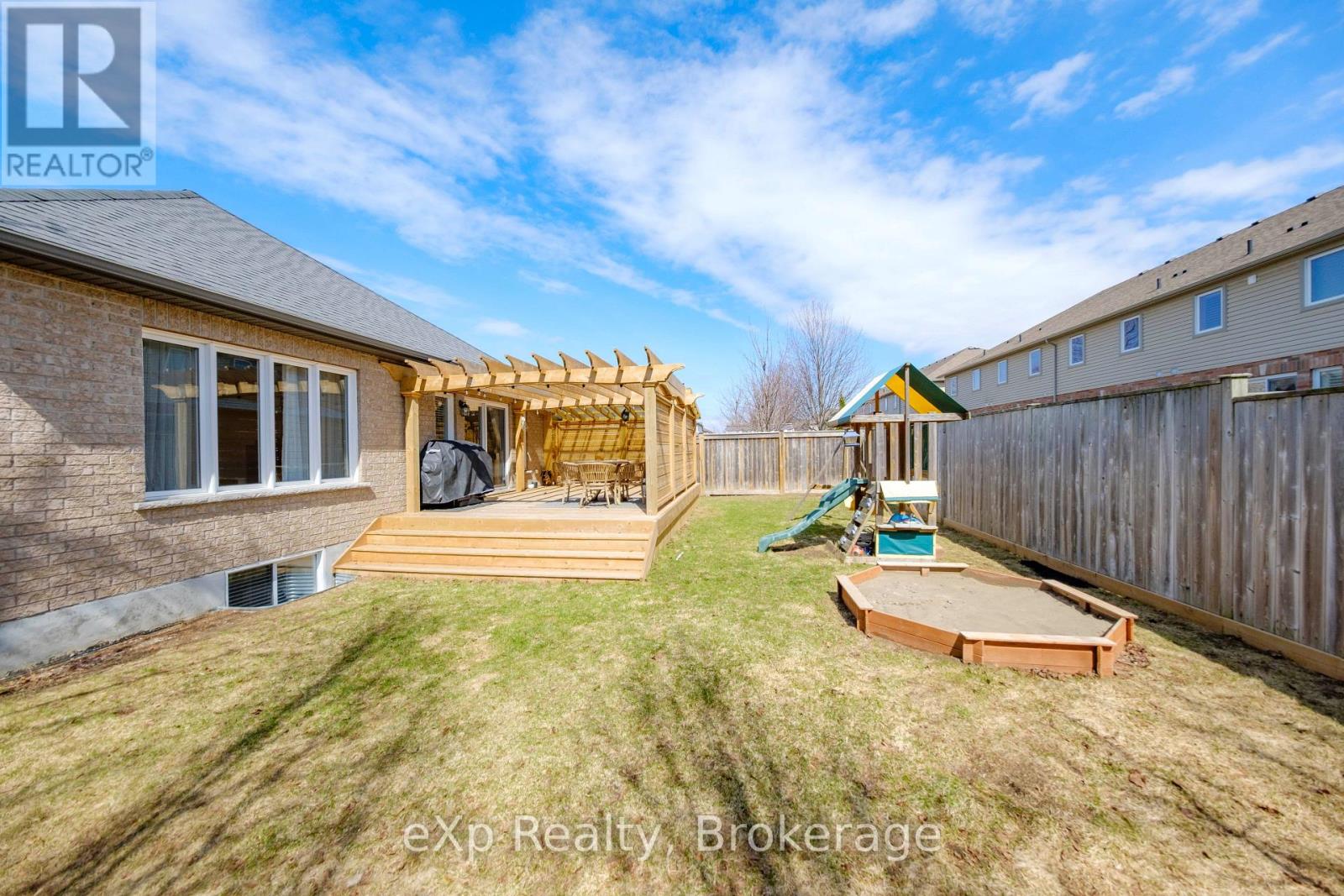 367 Sandy Acres Road, Saugeen Shores, Ontario  N0H 2C2 - Photo 23 - X12286085