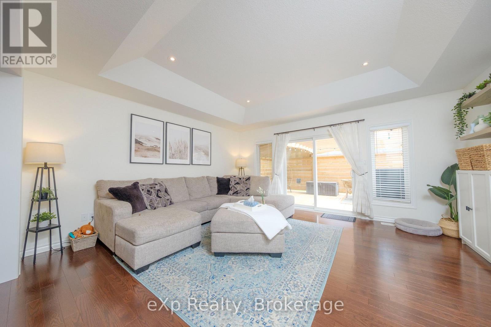 367 Sandy Acres Road, Saugeen Shores, Ontario  N0H 2C2 - Photo 5 - X12286085