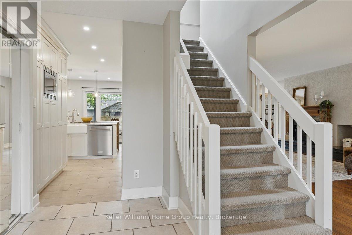 348 Old Stone Road, Waterloo, Ontario  N2K 1Z3 - Photo 6 - X12286089