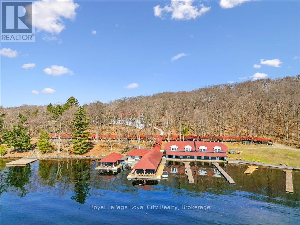 202 & 206 - 12 Bigwin Island, Lake Of Bays, Ontario  P0B 1A0 - Photo 31 - X12286152