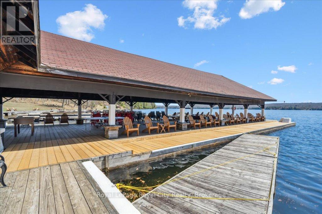 202 & 206 - 12 Bigwin Island, Lake Of Bays, Ontario  P0B 1A0 - Photo 32 - X12286152