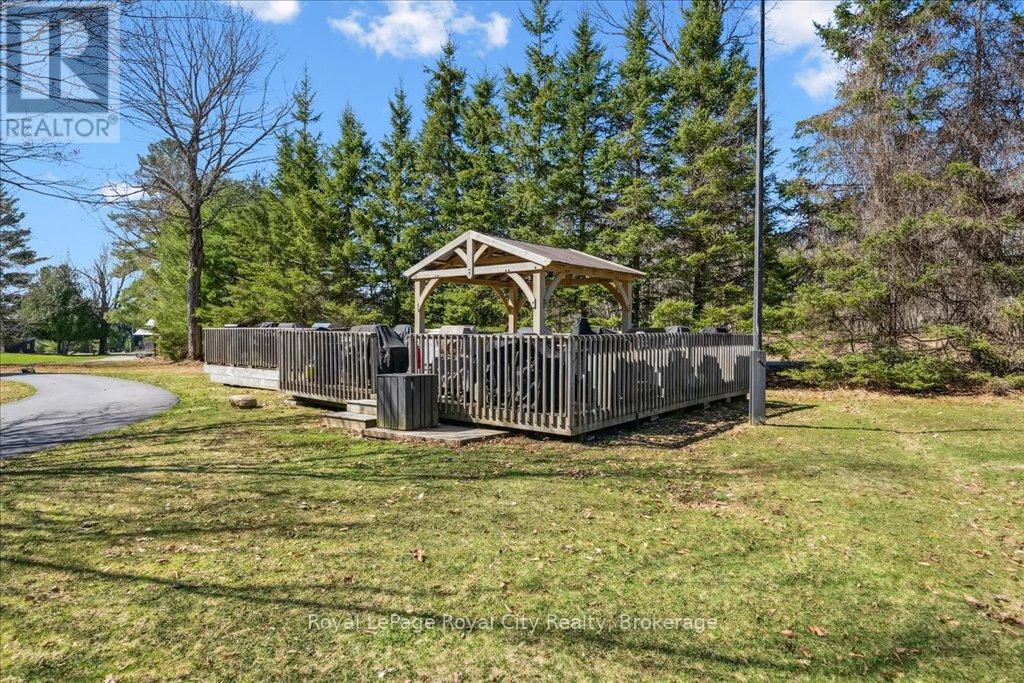 202 & 206 - 12 Bigwin Island, Lake Of Bays, Ontario  P0B 1A0 - Photo 39 - X12286152