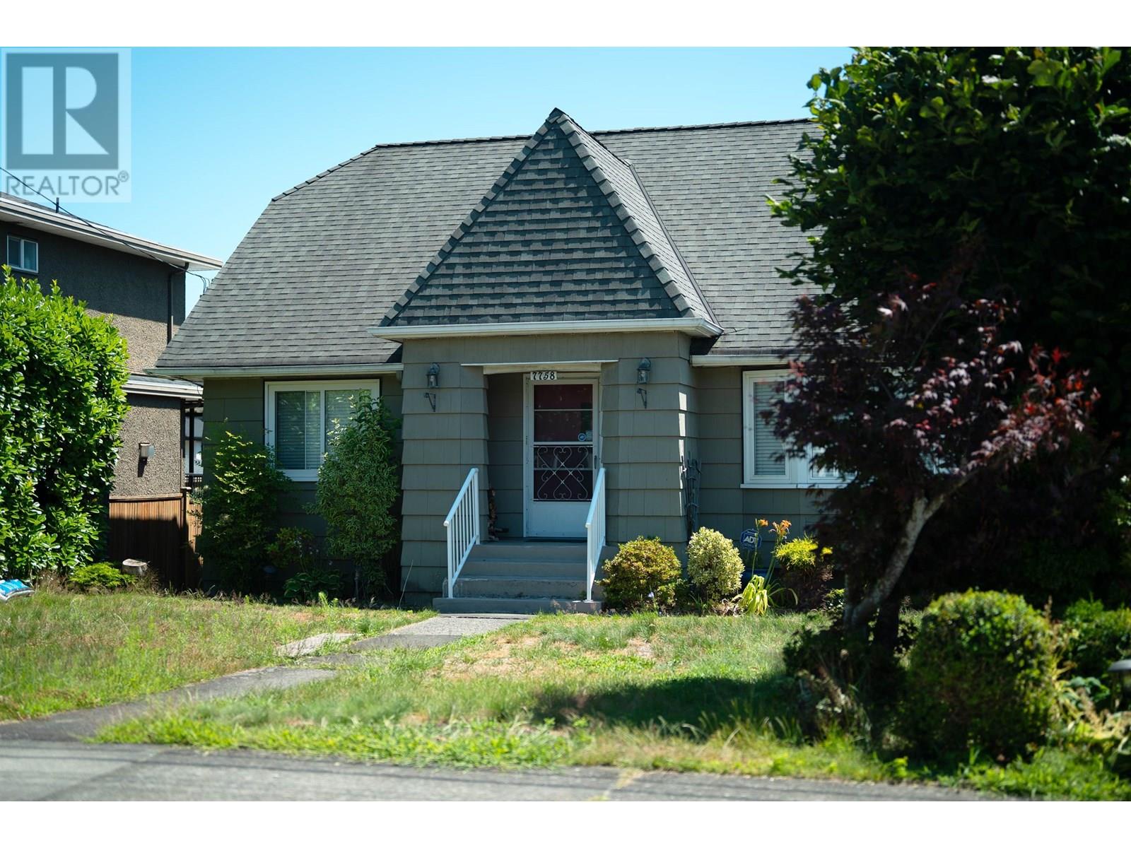 7758 15th Avenue, Burnaby, British Columbia  V3N 1W5 - Photo 2 - R3026247