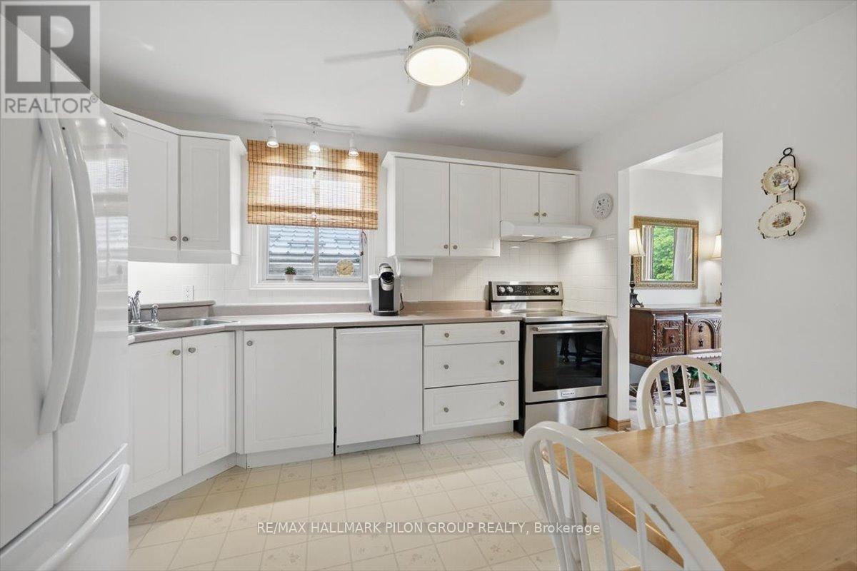 Property at 1303 VISTA DRIVE image 2