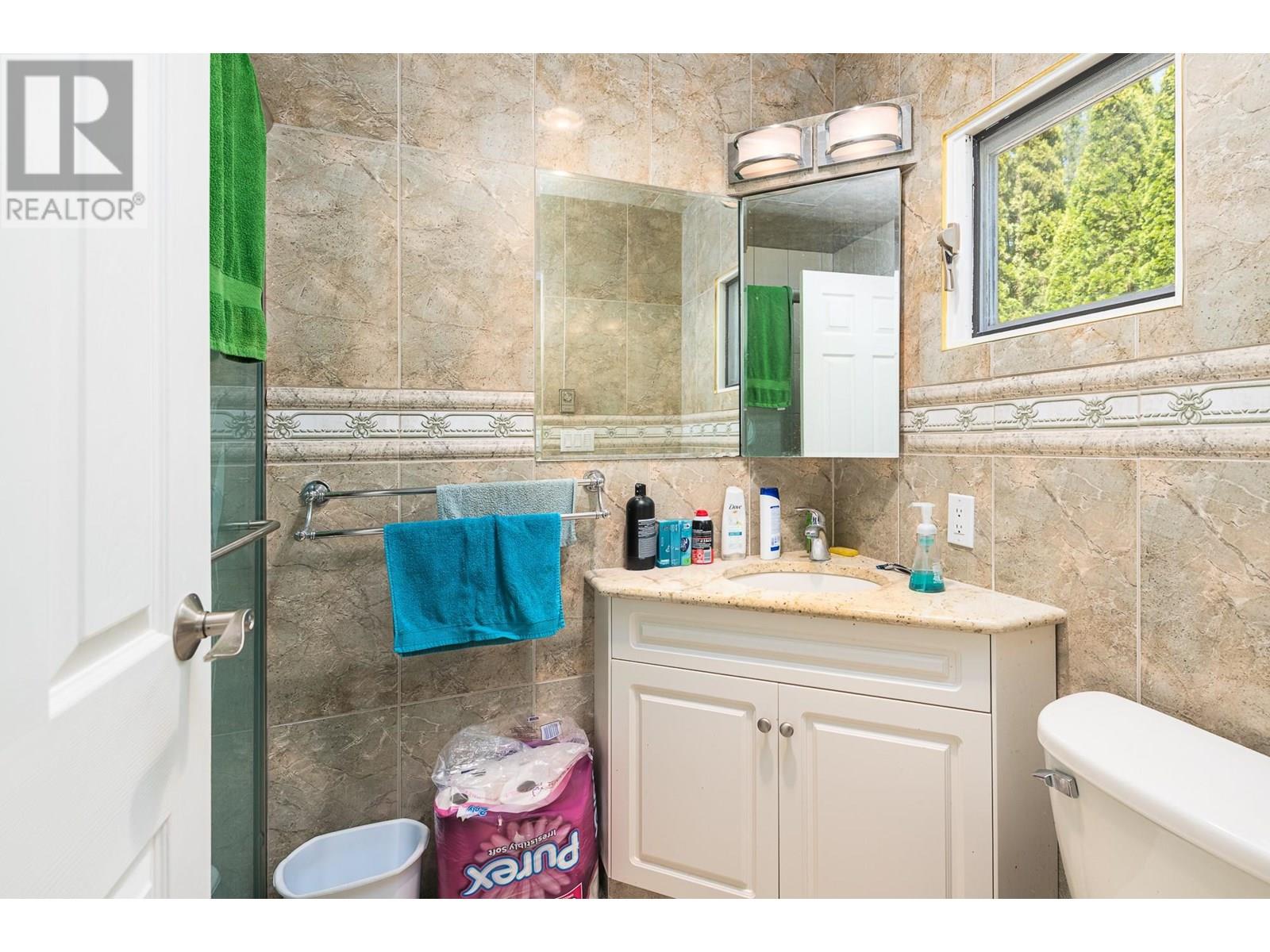 1270 Fox Tree Road, Lister, British Columbia  V0B 1G2 - Photo 18 - 10355862