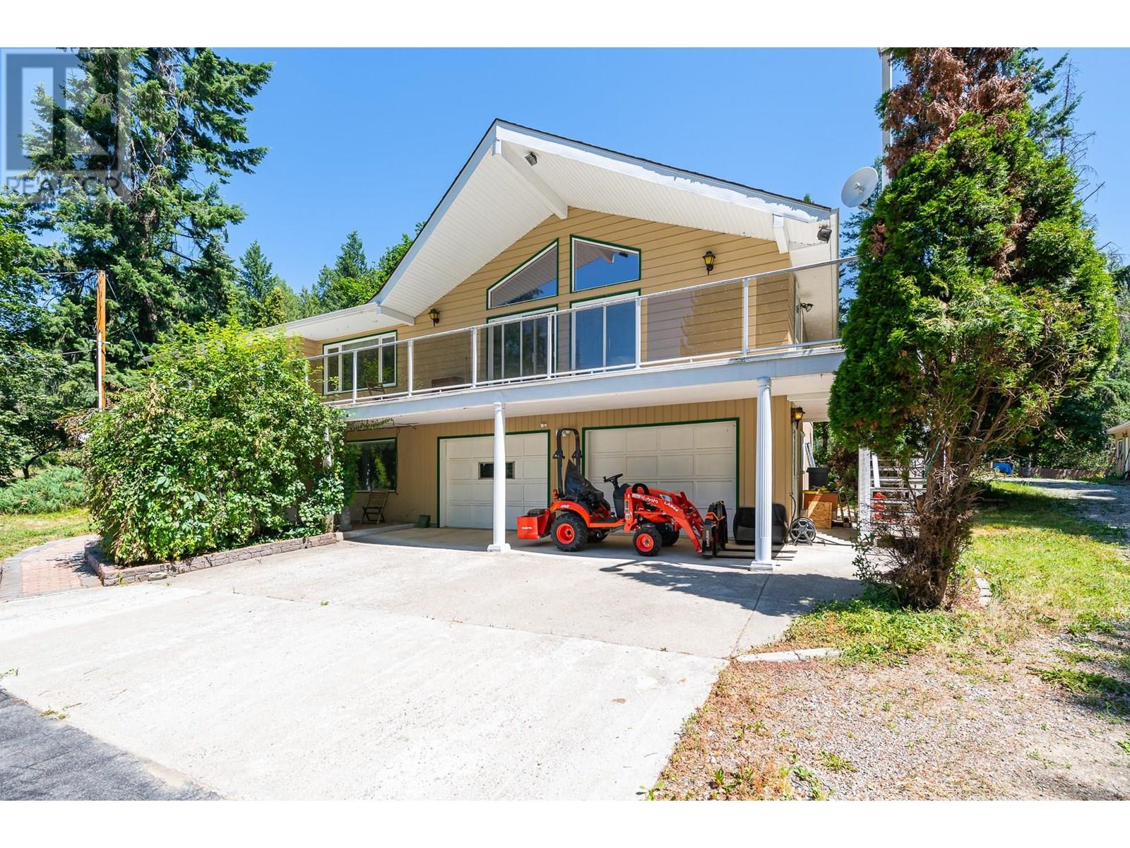 1270 Fox Tree Road, Lister, British Columbia  V0B 1G2 - Photo 3 - 10355862