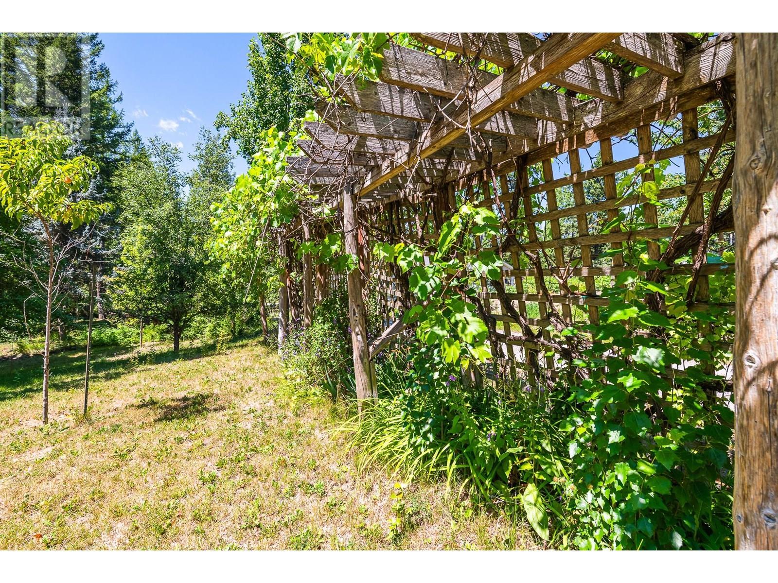 1270 Fox Tree Road, Lister, British Columbia  V0B 1G2 - Photo 35 - 10355862