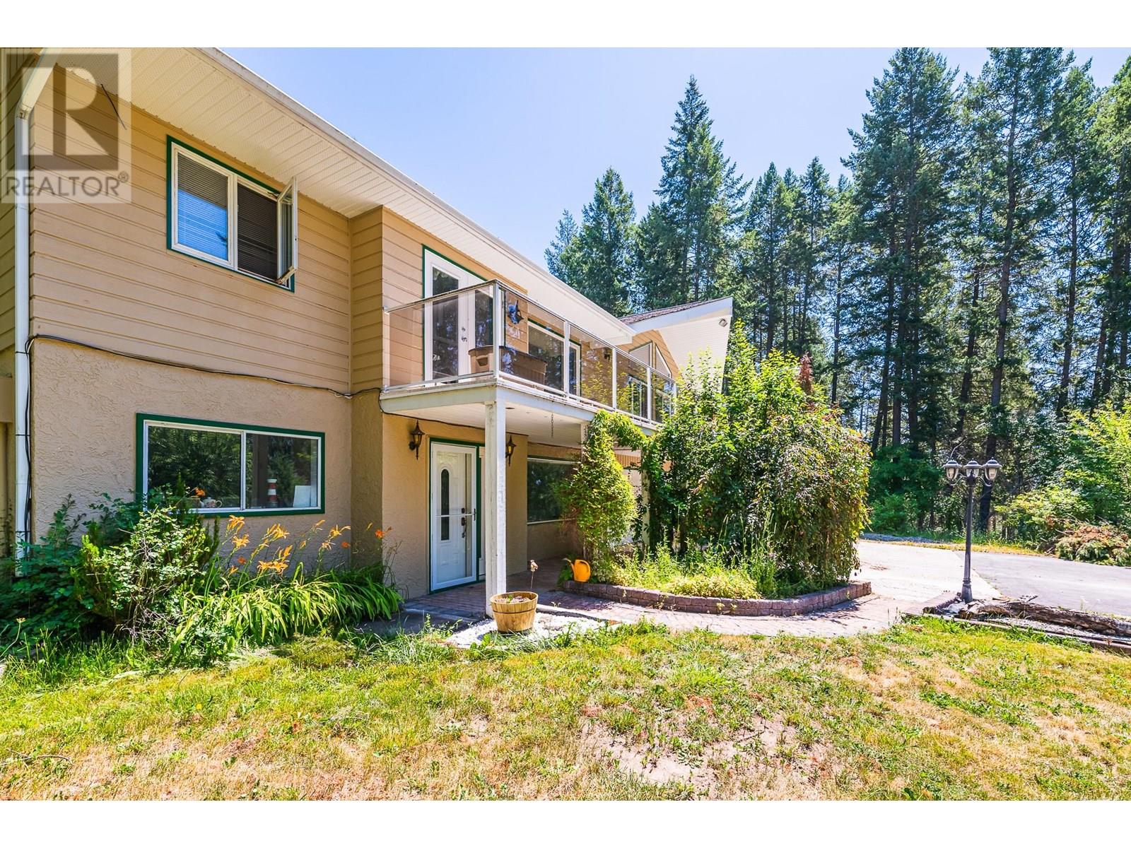 1270 Fox Tree Road, Lister, British Columbia  V0B 1G2 - Photo 9 - 10355862