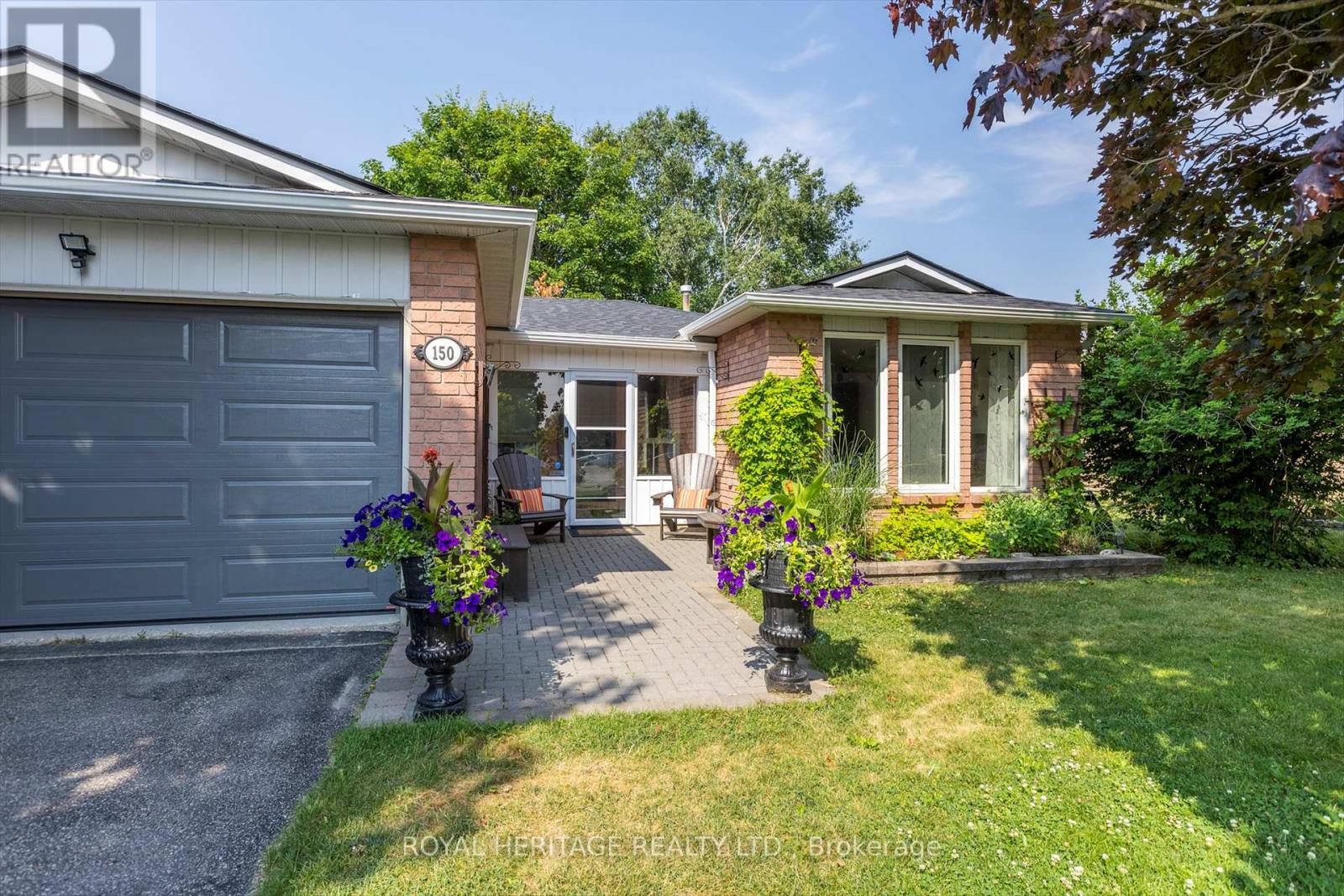 Property at 150 SANDERLING CRESCENT image 4