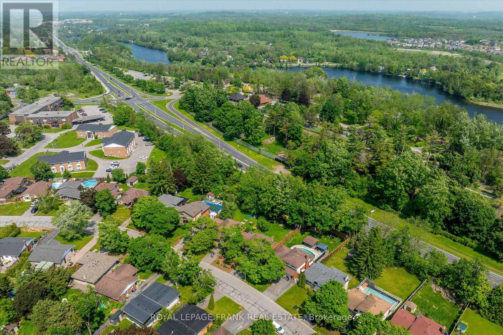 Property at 1296 CARTIER BOULEVARD image 4