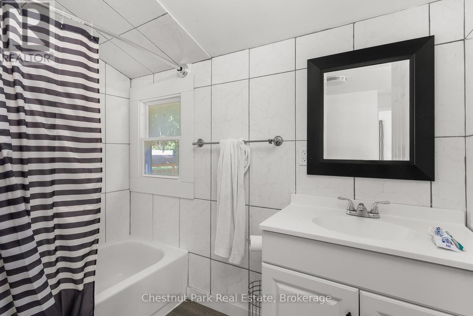 66 Bridgeview Lane, Huntsville, Ontario  P1H 2N5 - Photo 36 - X12286185