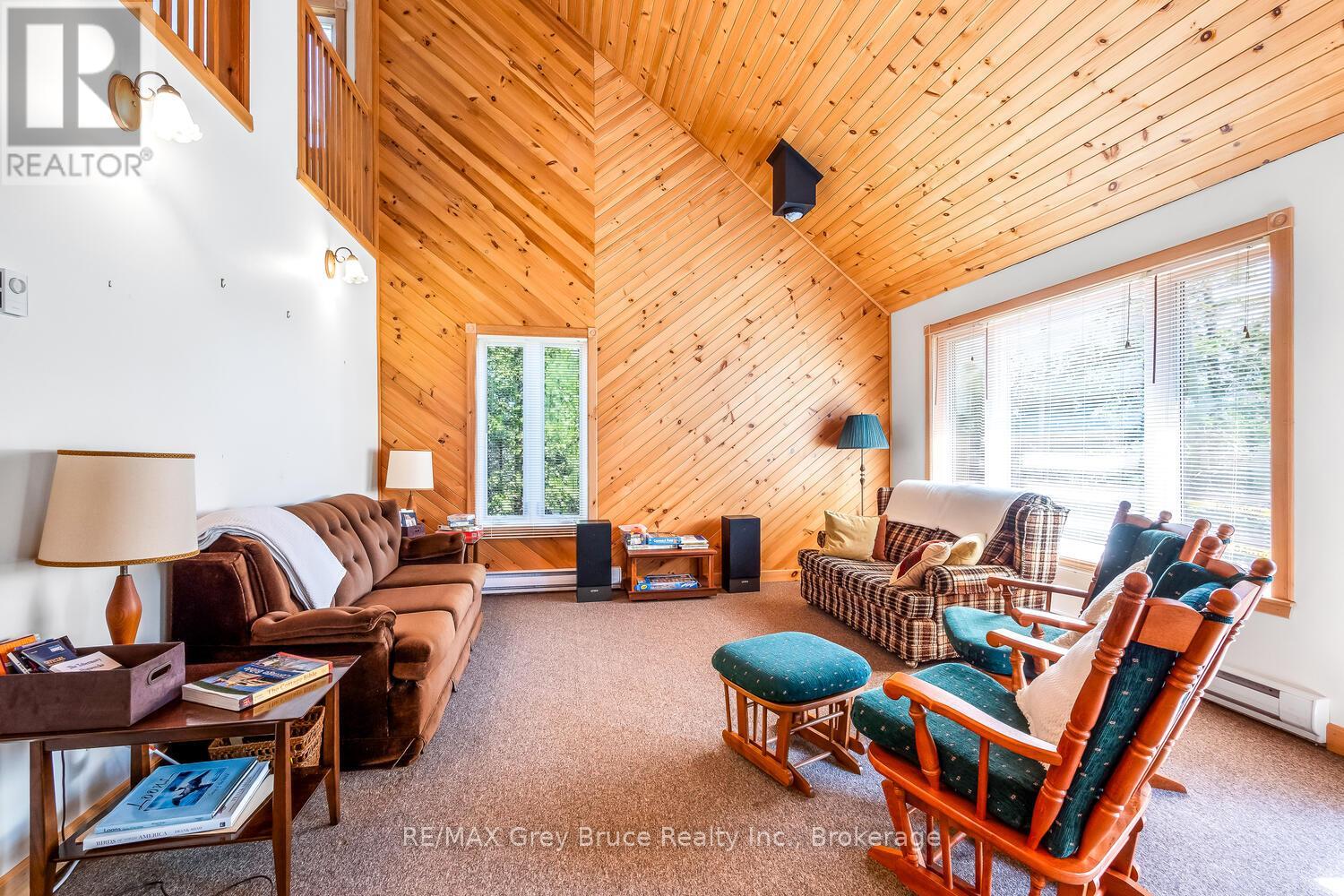 159 Zorra Drive, Northern Bruce Peninsula, Ontario  N0H 2R0 - Photo 11 - X12286237