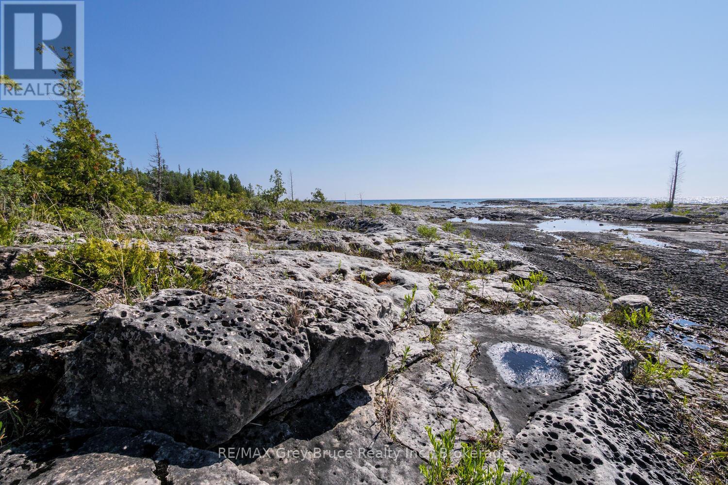 159 Zorra Drive, Northern Bruce Peninsula, Ontario  N0H 2R0 - Photo 38 - X12286237