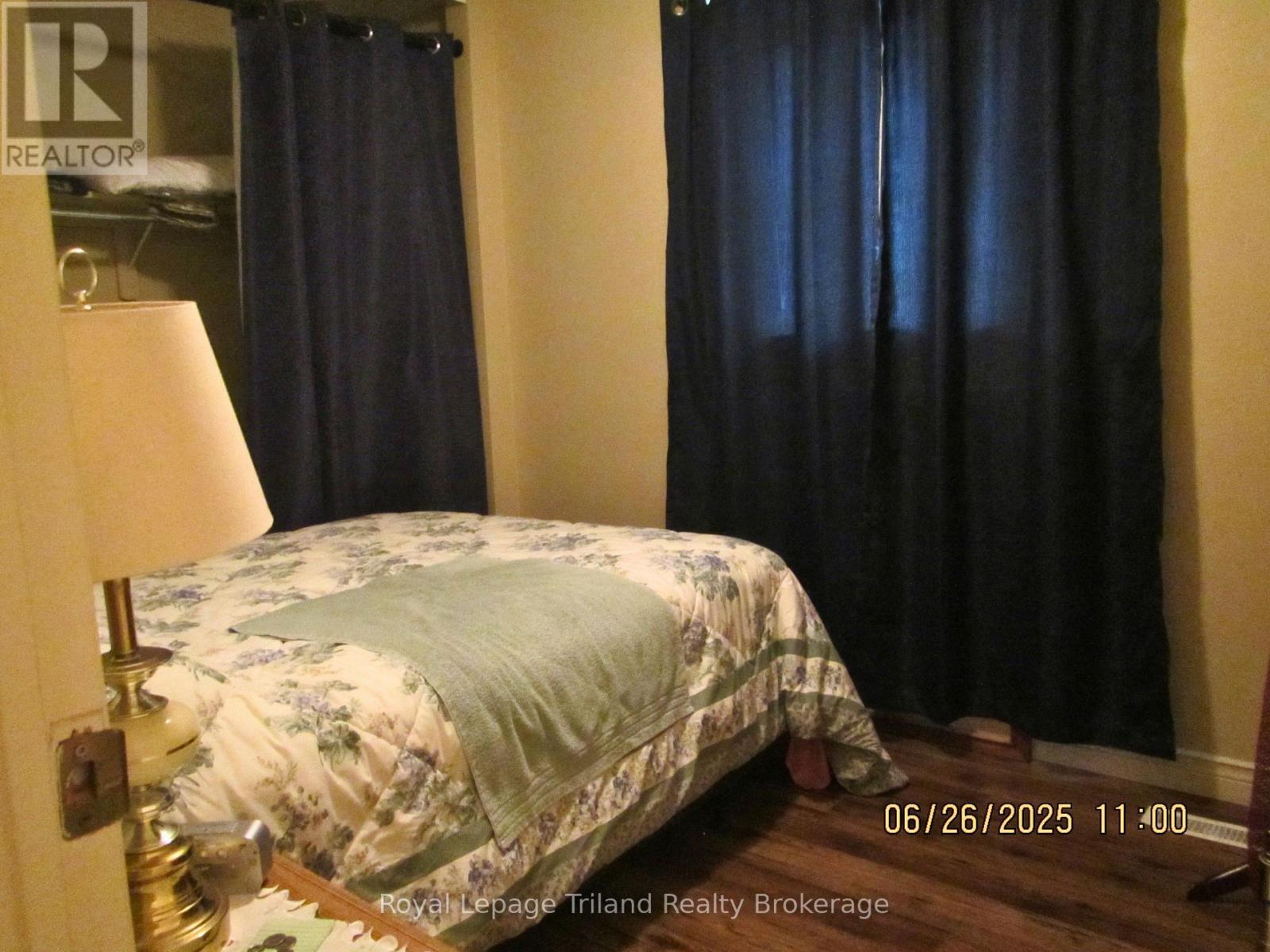 48 Canrobert Street, Woodstock, Ontario  N4S 8W9 - Photo 9 - X12249056