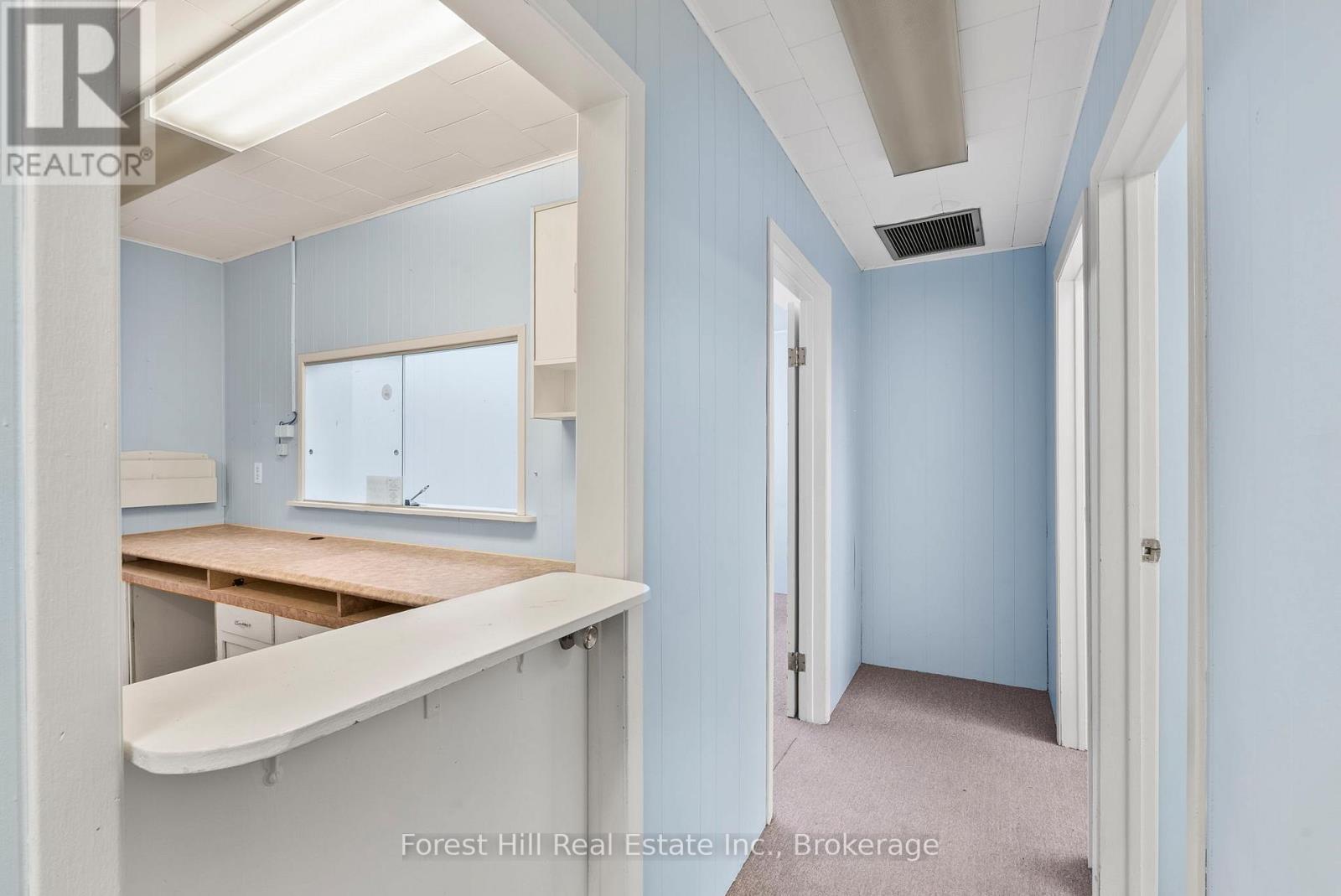 Unit #5 - 868 3rd Avenue E, Owen Sound, Ontario  N4K 2K5 - Photo 9 - X12286242