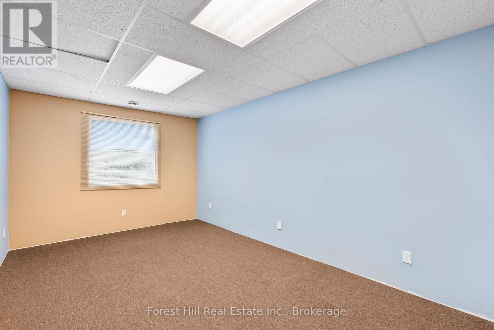 Unit #3 - 868 3rd Avenue E, Owen Sound, Ontario  N4K 2K5 - Photo 9 - X12286247