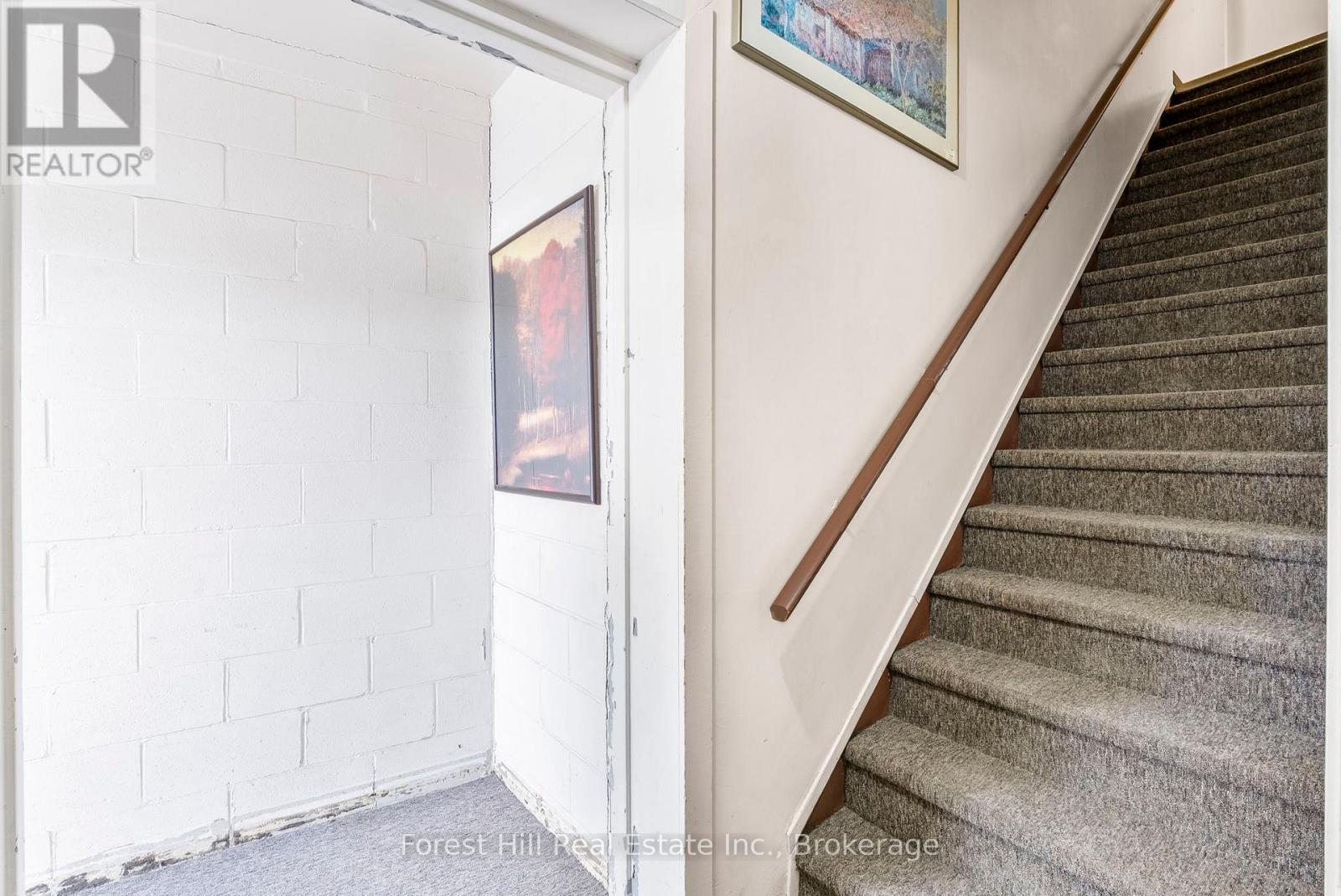 Unit #3 - 868 3rd Avenue E, Owen Sound, Ontario  N4K 2K5 - Photo 3 - X12286247