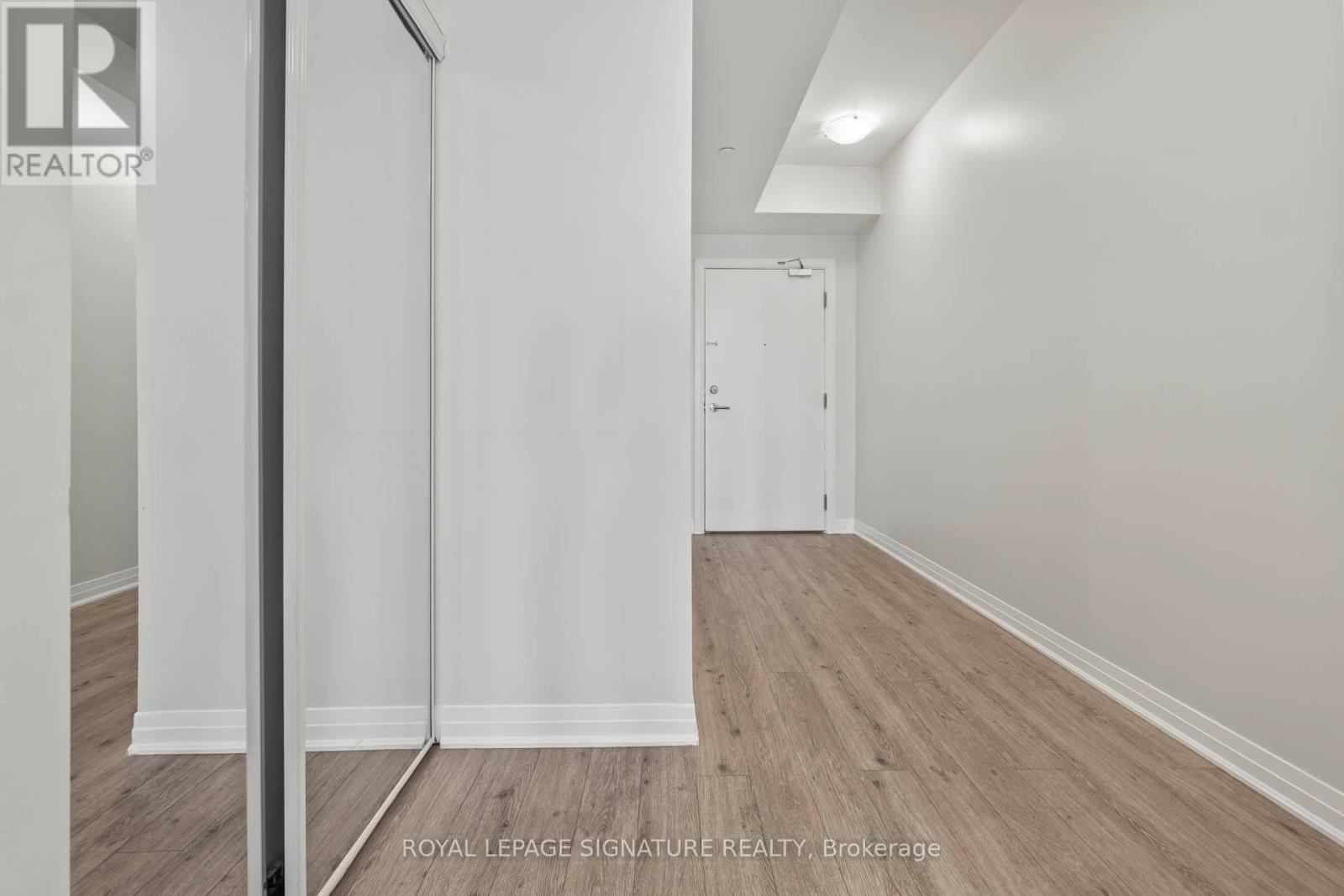 Property at 405 - 1630 QUEEN STREET E image 2