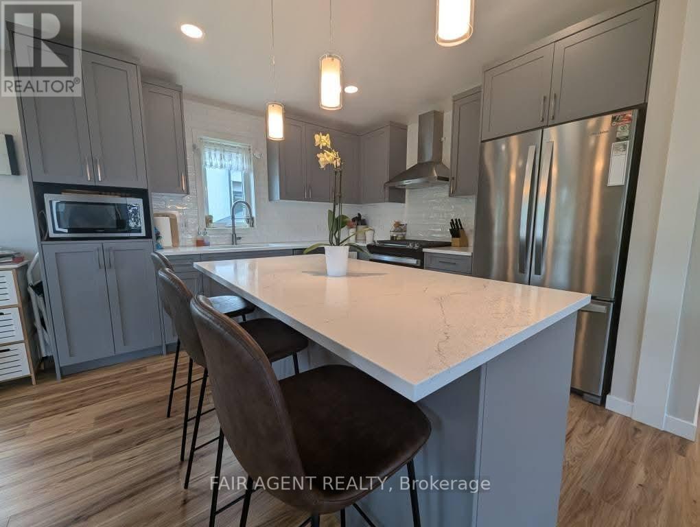 1411 - 5007 On-21 Highway, Saugeen Shores, Ontario  N0H 2C5 - Photo 4 - X12268309