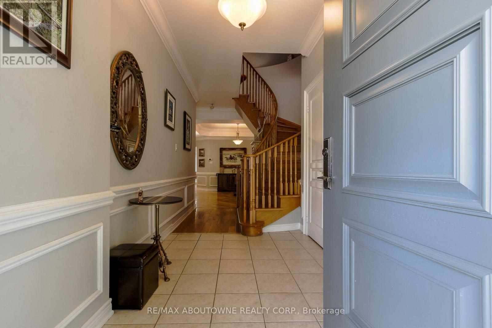 Property at 160 PARIS STREET image 4