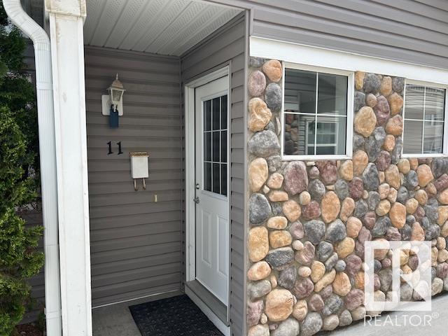 Property at #11 150 EDWARDS DR SW image 1