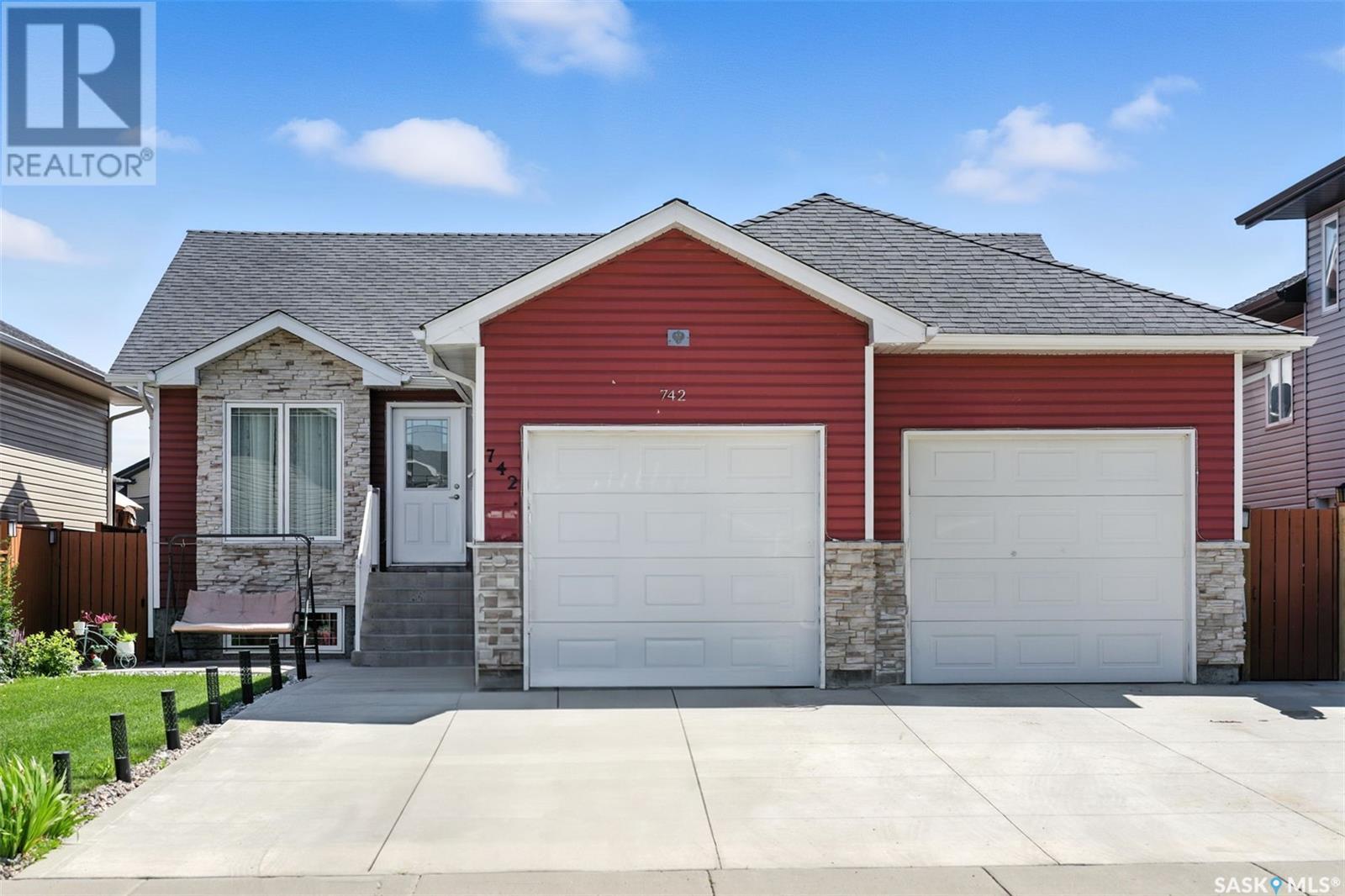 742 Hargreaves CRESCENT, saskatoon, Saskatchewan