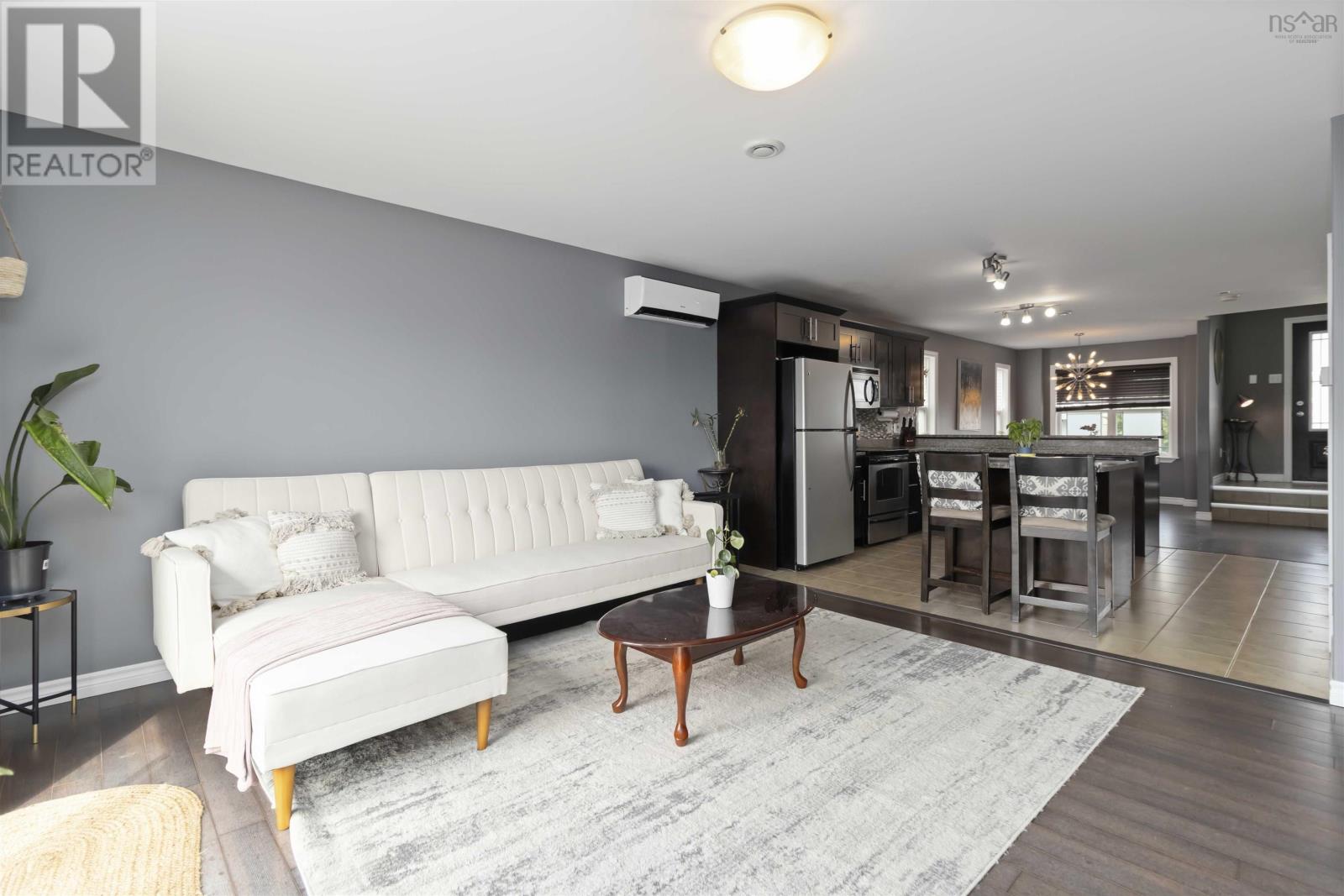 Property at 31 Halef Court image 3