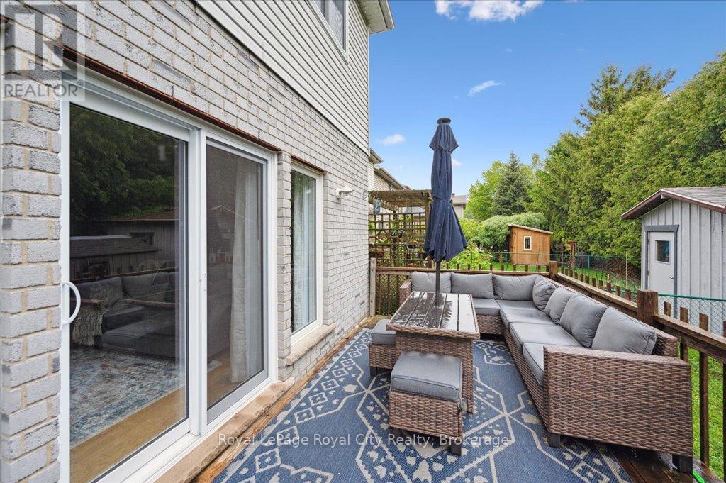 93 Doyle Drive, Guelph, Ontario  N1G 5B9 - Photo 38 - X12285533
